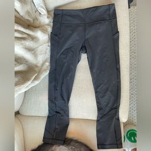 Lululemon cropped running leggings. Size 6